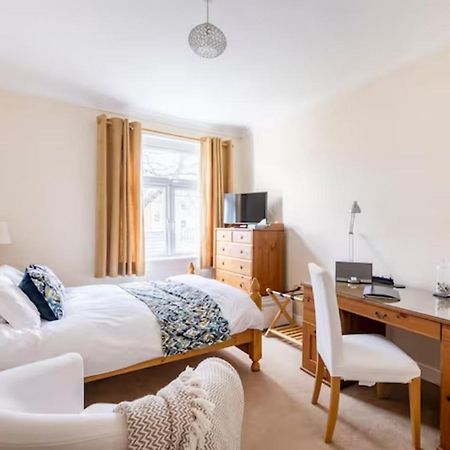 Room With Private Bath In Pontcanna カーディフ エクステリア 写真