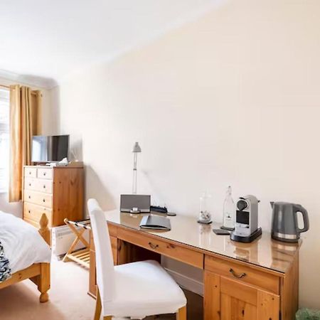 Room With Private Bath In Pontcanna カーディフ エクステリア 写真